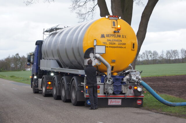 Foto 2 van het album Nieuw op ons loonbedrijf!