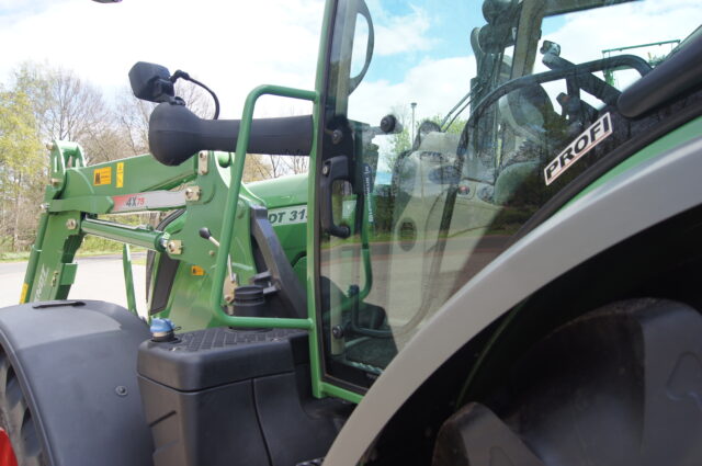 Foto 2 van het album Afgeleverd: Fendt 313 S4