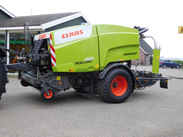 Foto 2 van het album Afgeleverd: Fendt 720 en Claas Rollant 455