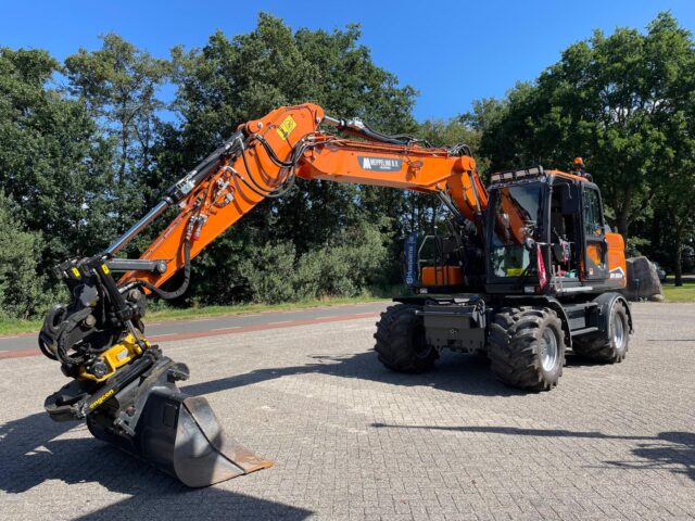 Foto 3 van het album Loon- en grondwerken